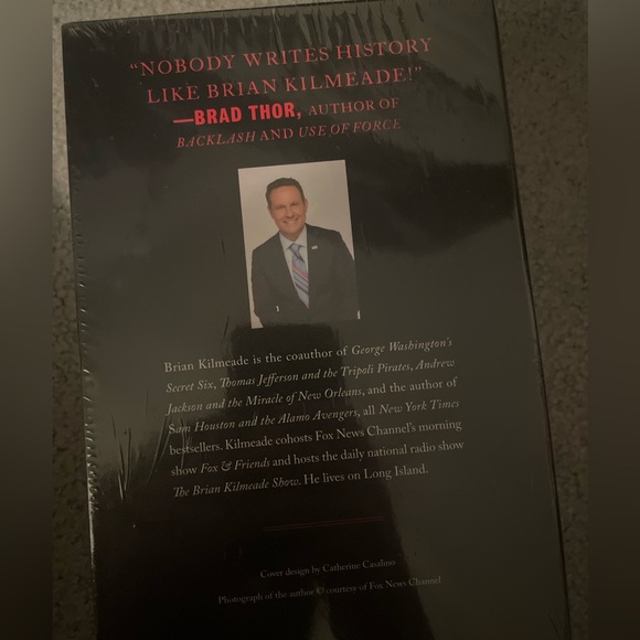 American Heroes & history 4 novel set - Picture 3 of 3